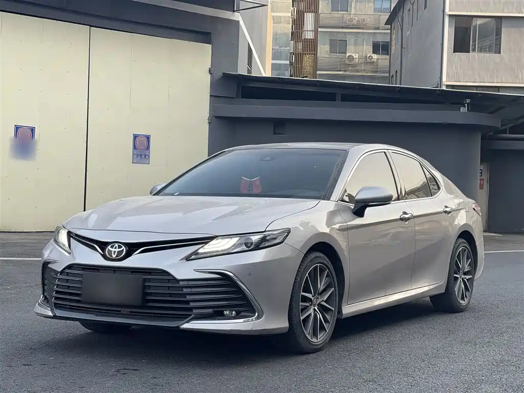 TOYOTA CAMRY 2021