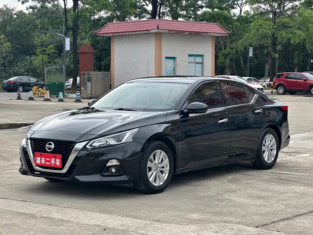 NISSAN TEANA 2021