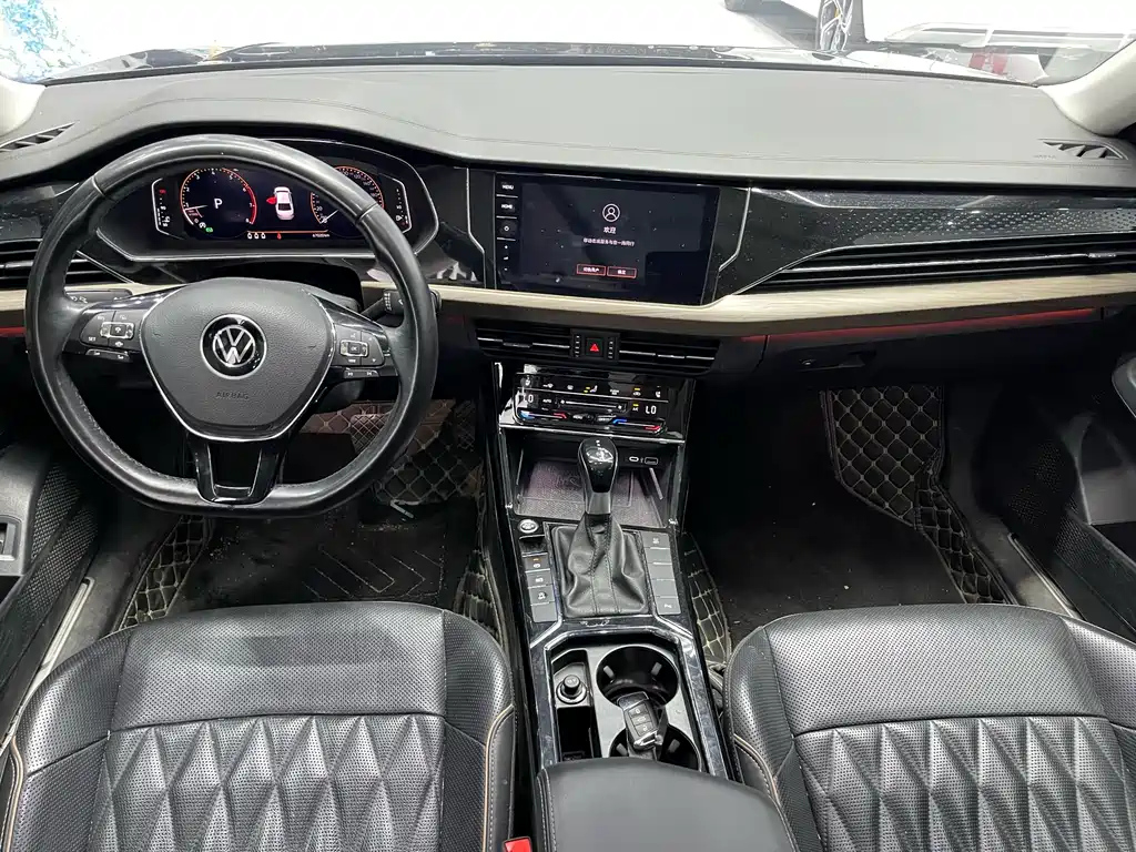 VOLKSWAGEN PASSAT 2021