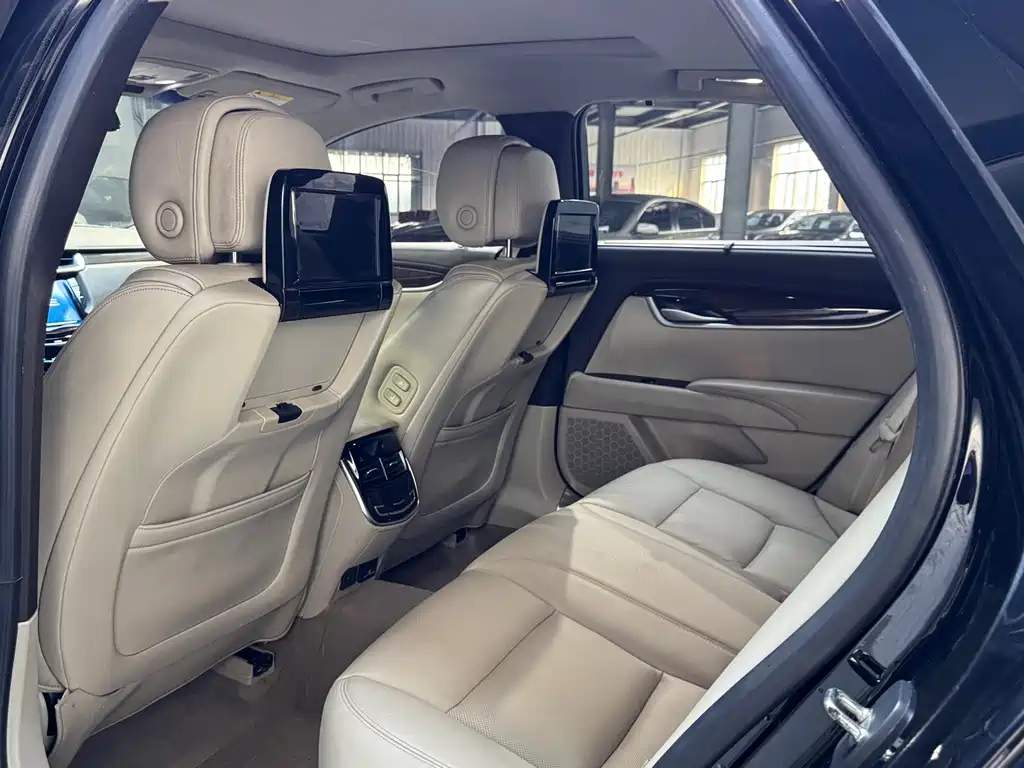 CADILLAC XTS 2014