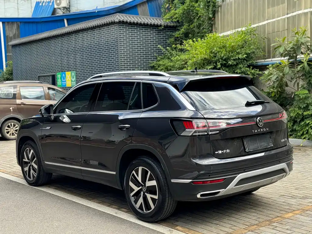 VOLKSWAGEN TAYRON 2023
