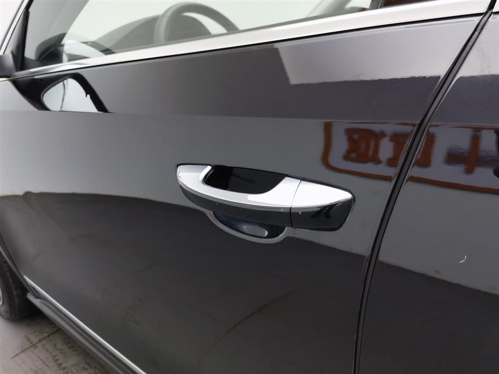 VOLKSWAGEN PASSAT 2017