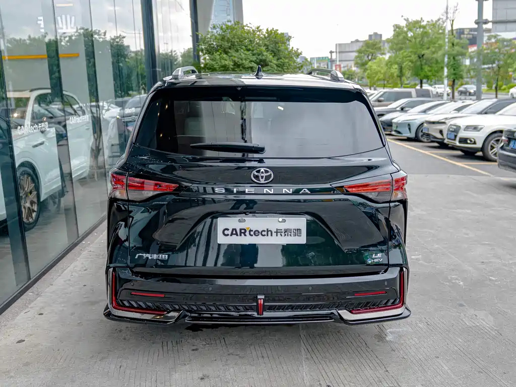TOYOTA SIENNA SIENNA 2024