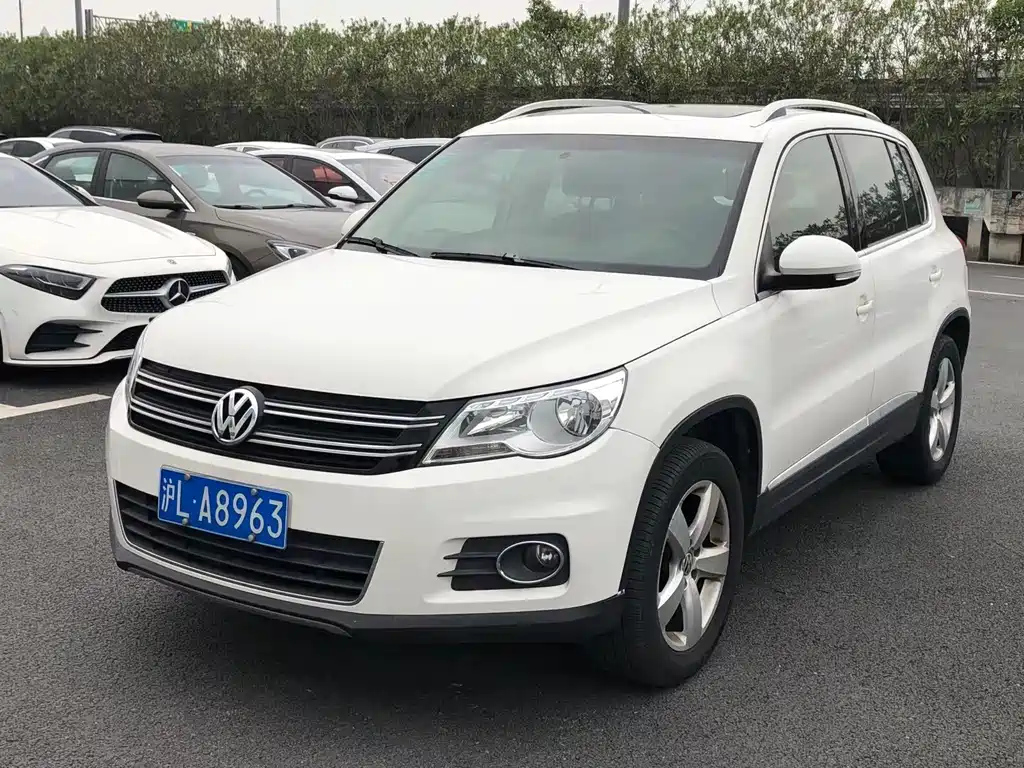 VOLKSWAGEN TIGUAN 2012
