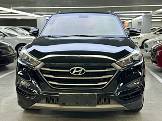 HYUNDAI TUCSON 2015