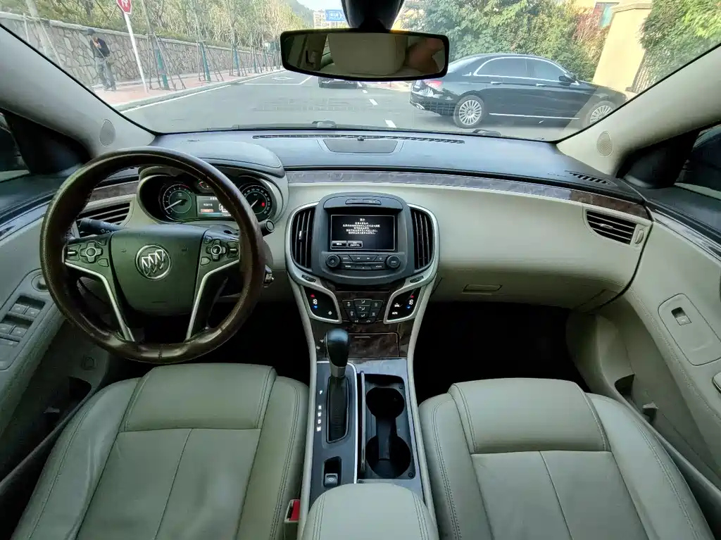 BUICK LACROSSE 2015
