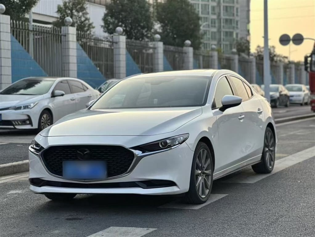 MAZDA 3 AXELA 2021