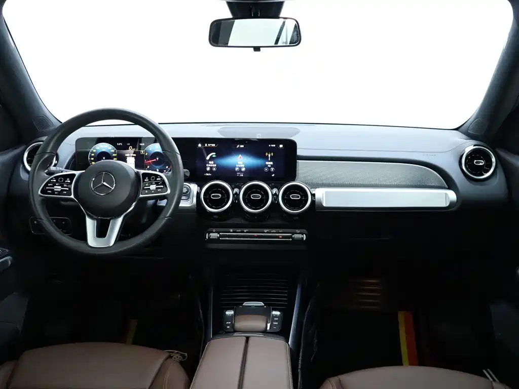 MERCEDES BENZ GLB 2022