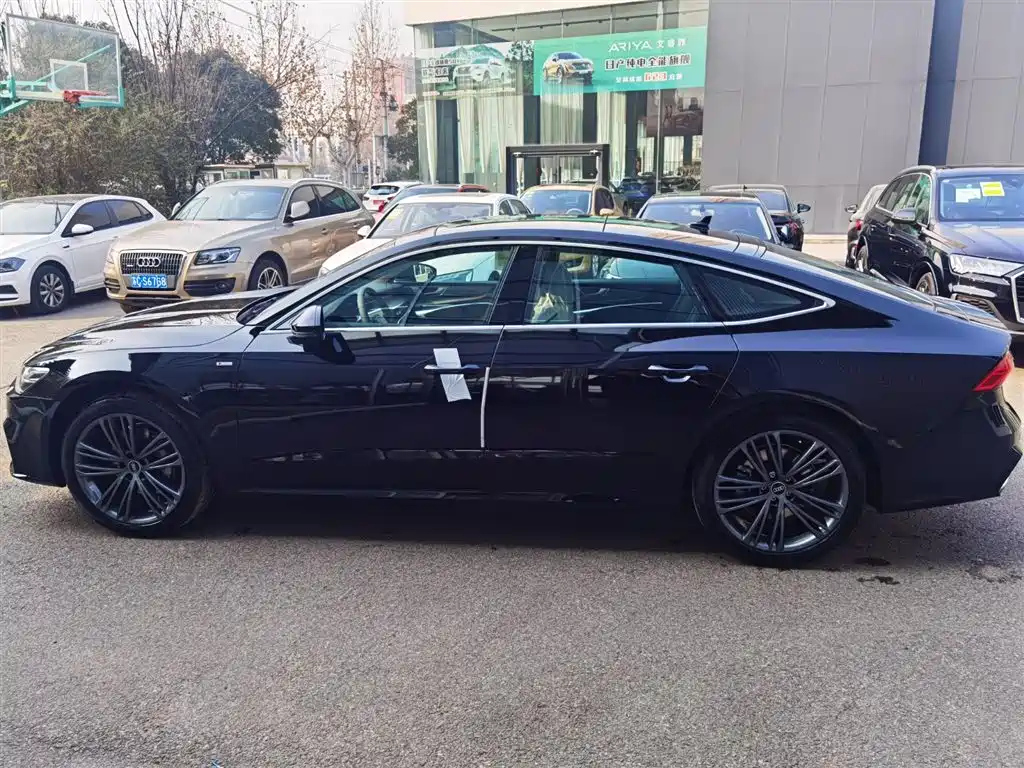 AUDI A7 2024