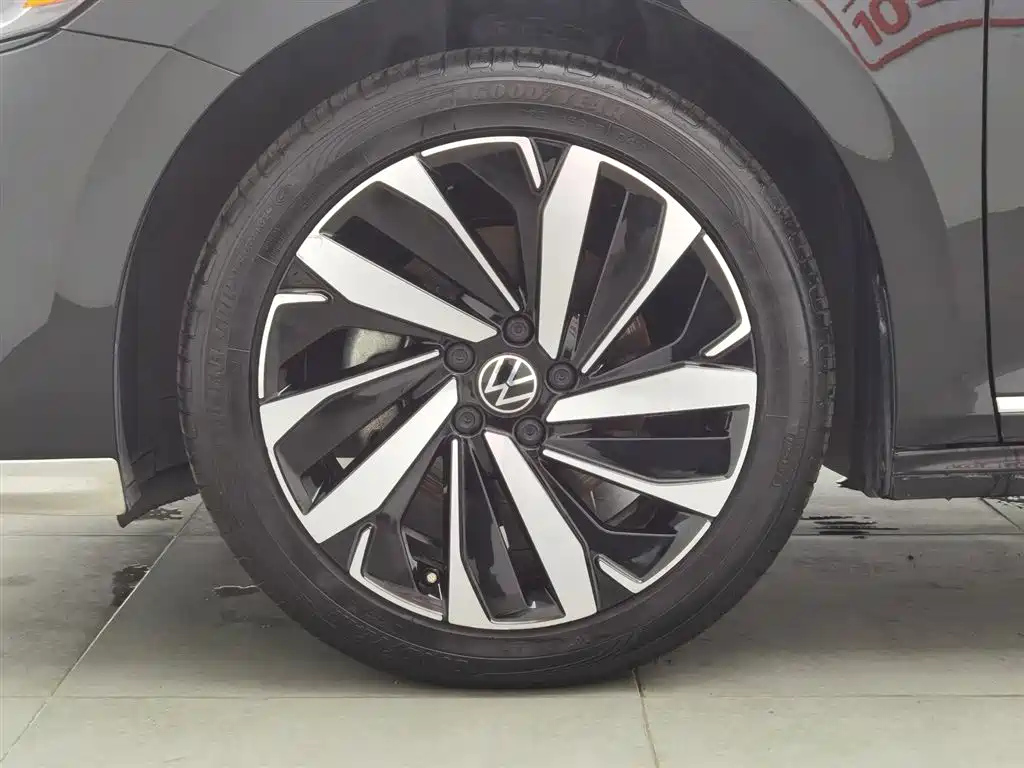 VOLKSWAGEN PASSAT 2022