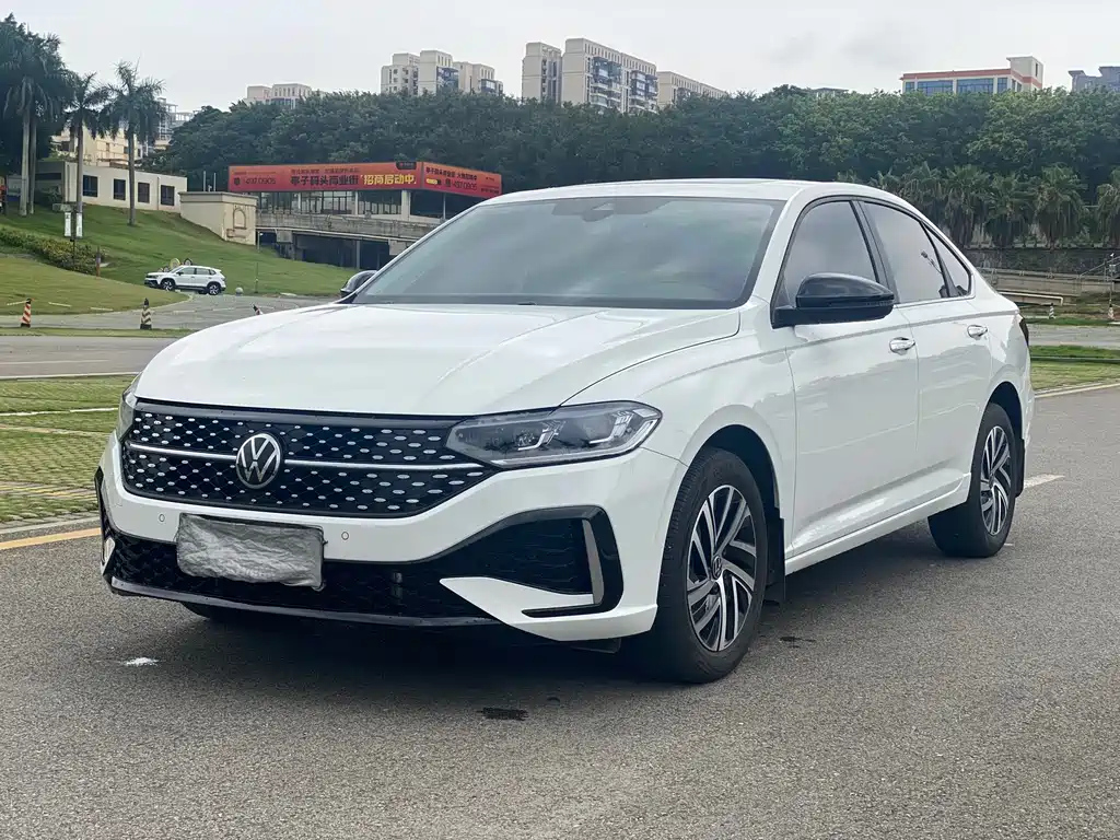VOLKSWAGEN LAVIDA 2024