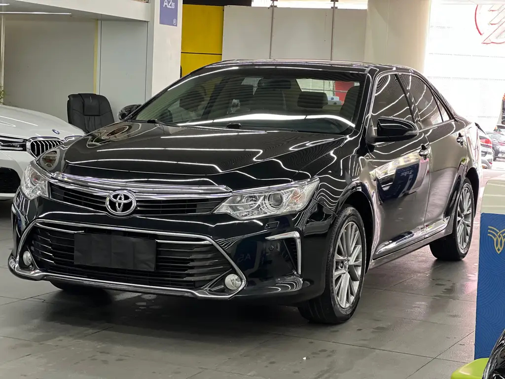 TOYOTA CAMRY 2016
