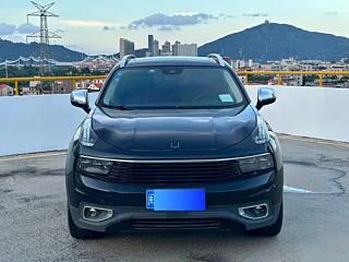 LYNK&CO 01 2017