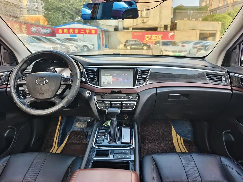 TRUMPCHI GS8 2017