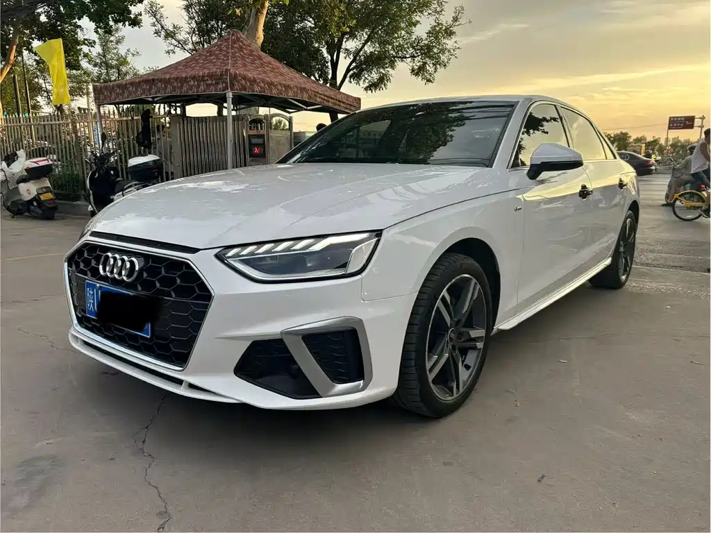 AUDI A4L 2020