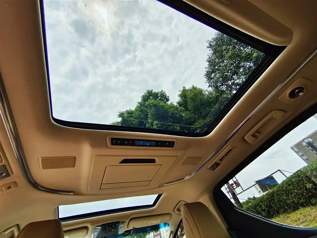 TOYOTA ALPHARD 2019