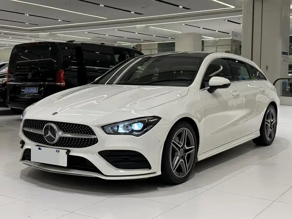 MERCEDES BENZ CLA 2022