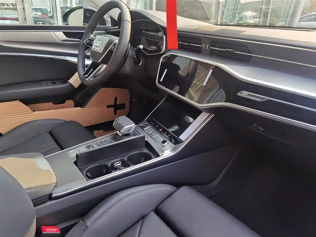 AUDI A7 2024