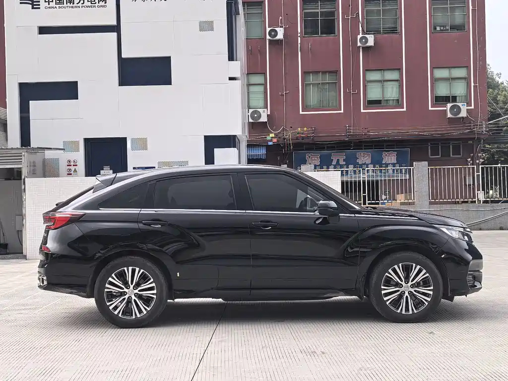 HONDA AVANCIER 2022