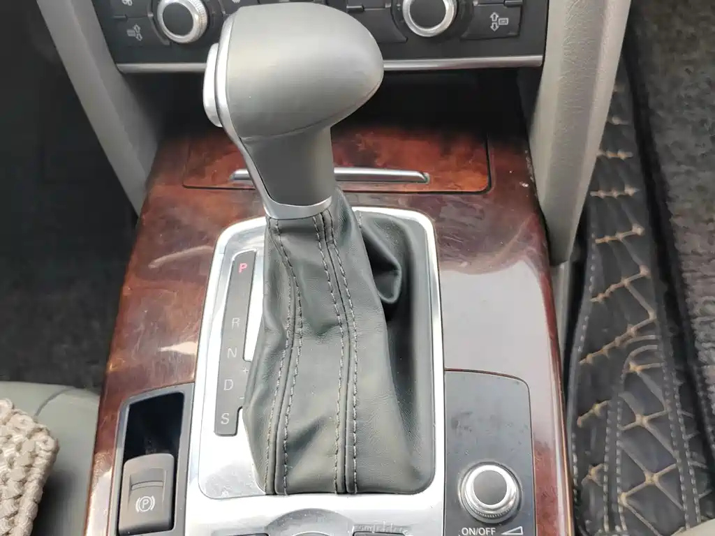 AUDI A6L 2008