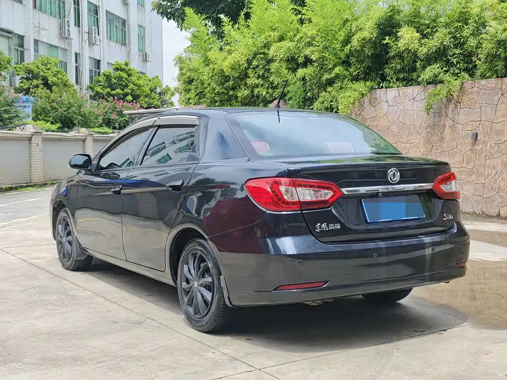DONGFENG AEOLUS S30 2014