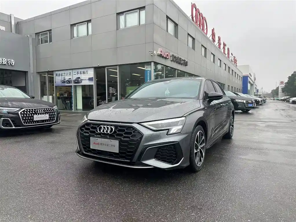 AUDI A3 2022