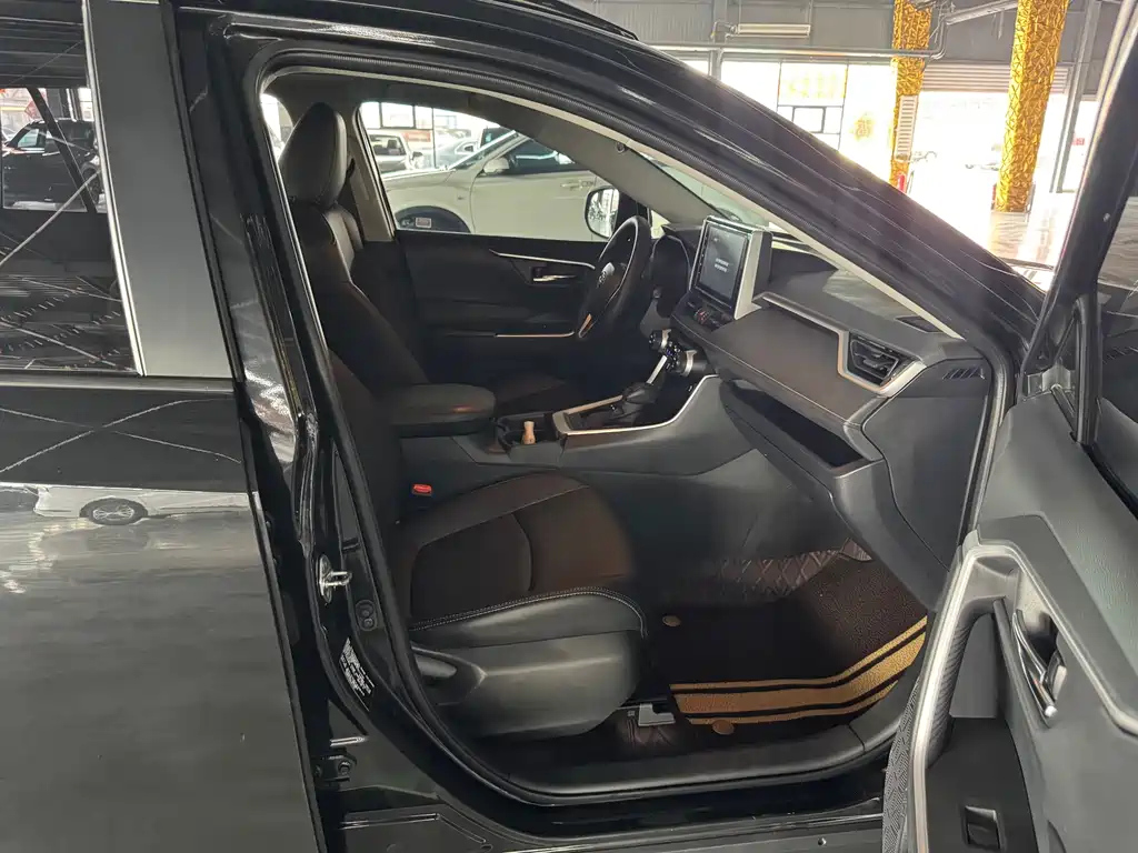 TOYOTA RAV4 RONGFANG 2021