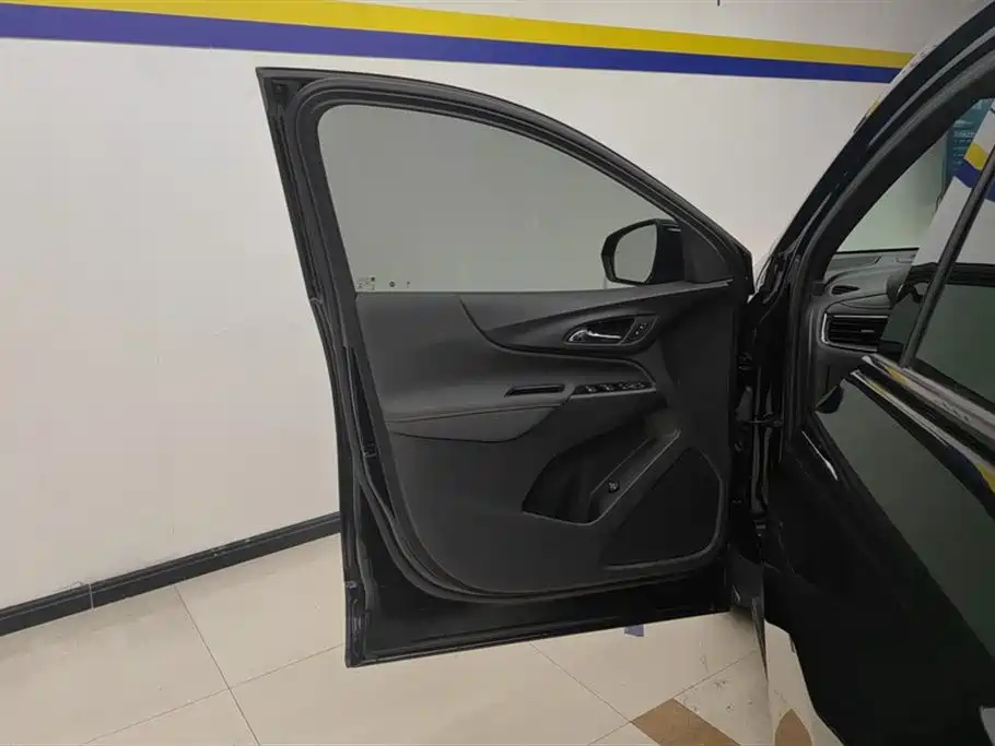 CHEVROLET EXPLORER 2022