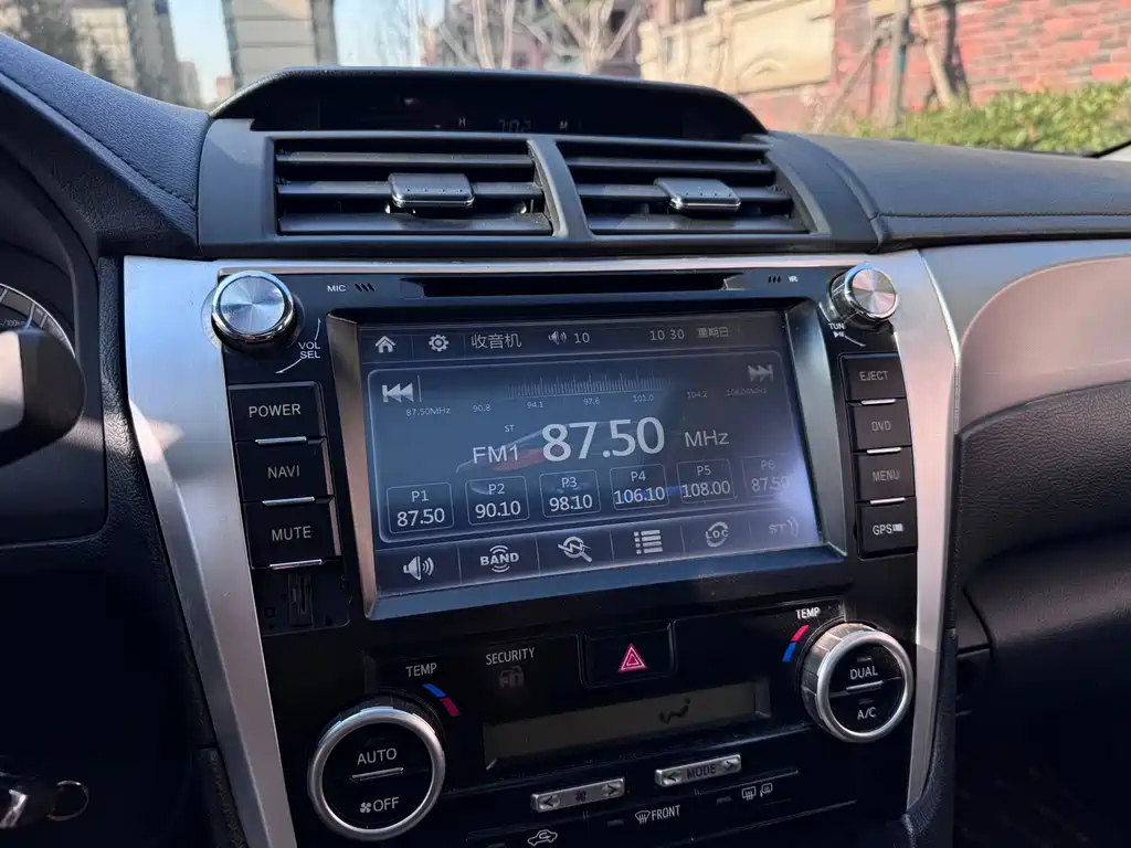 TOYOTA CAMRY 2012