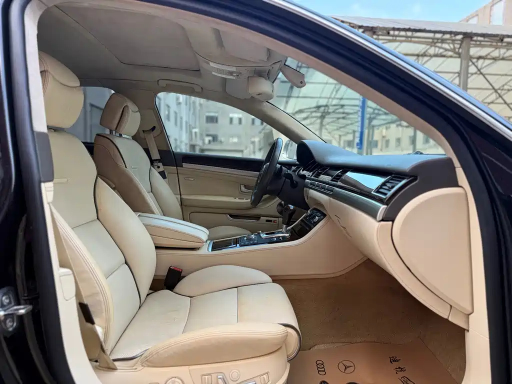 AUDI A8 2010