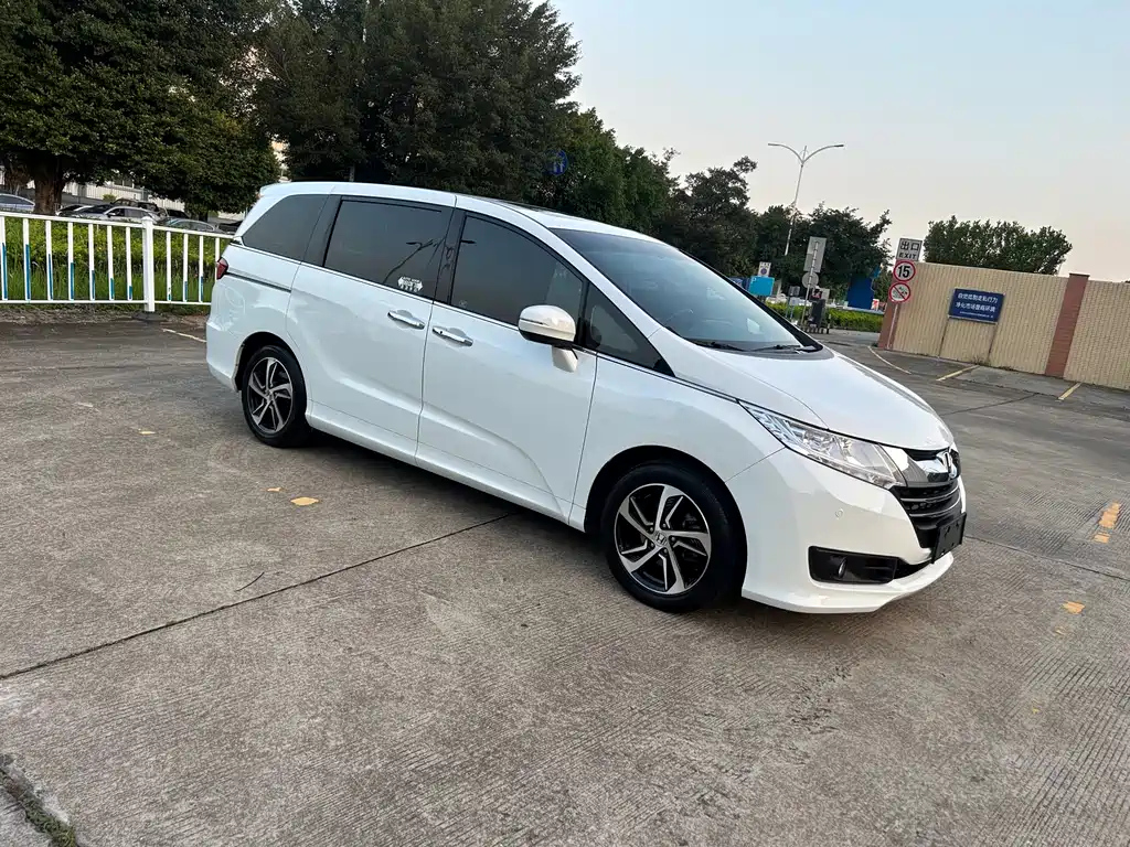 HONDA ODYSSEY 2015