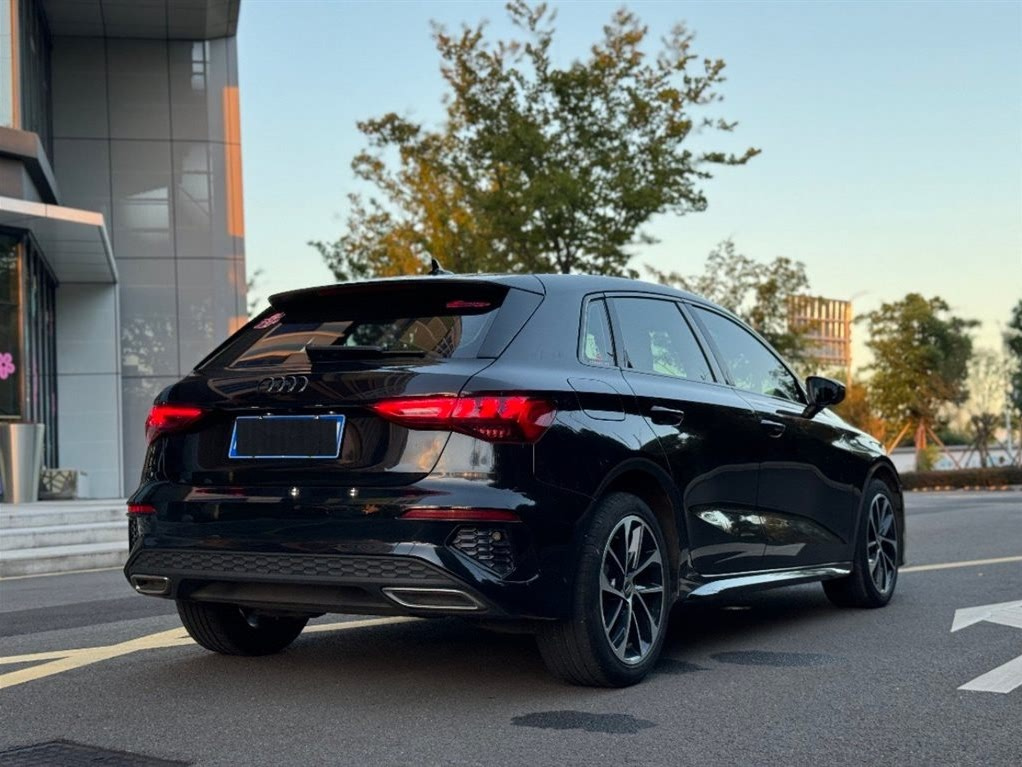 AUDI A3 2021