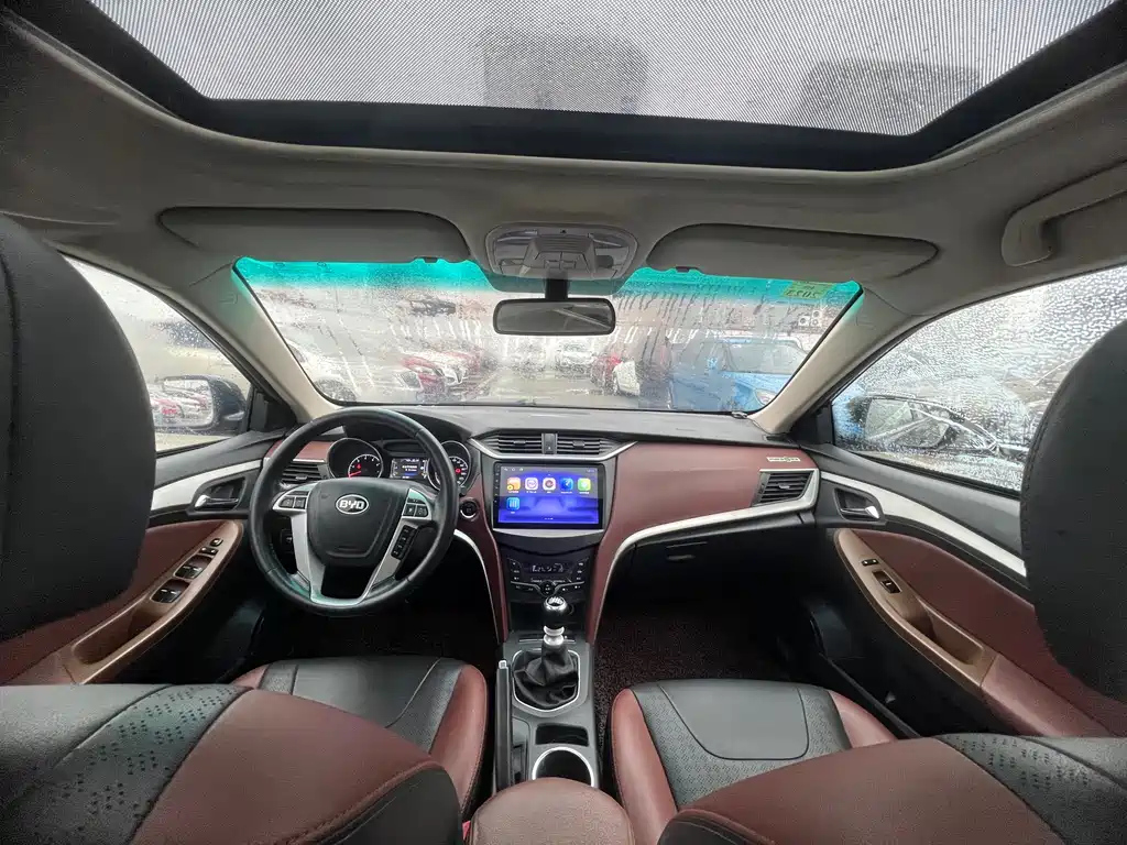 BYD G5 2015