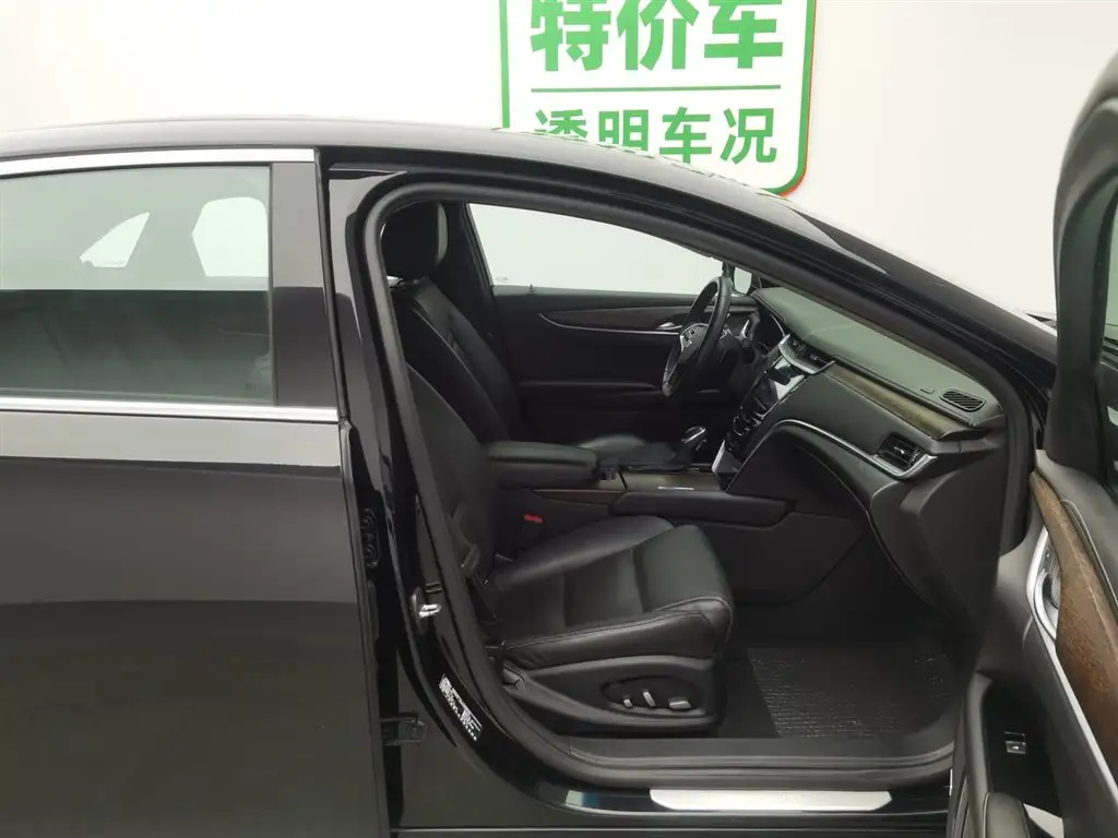 CADILLAC XTS 2018