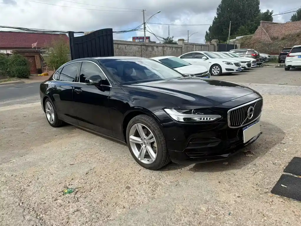 VOLVO S90 2018
