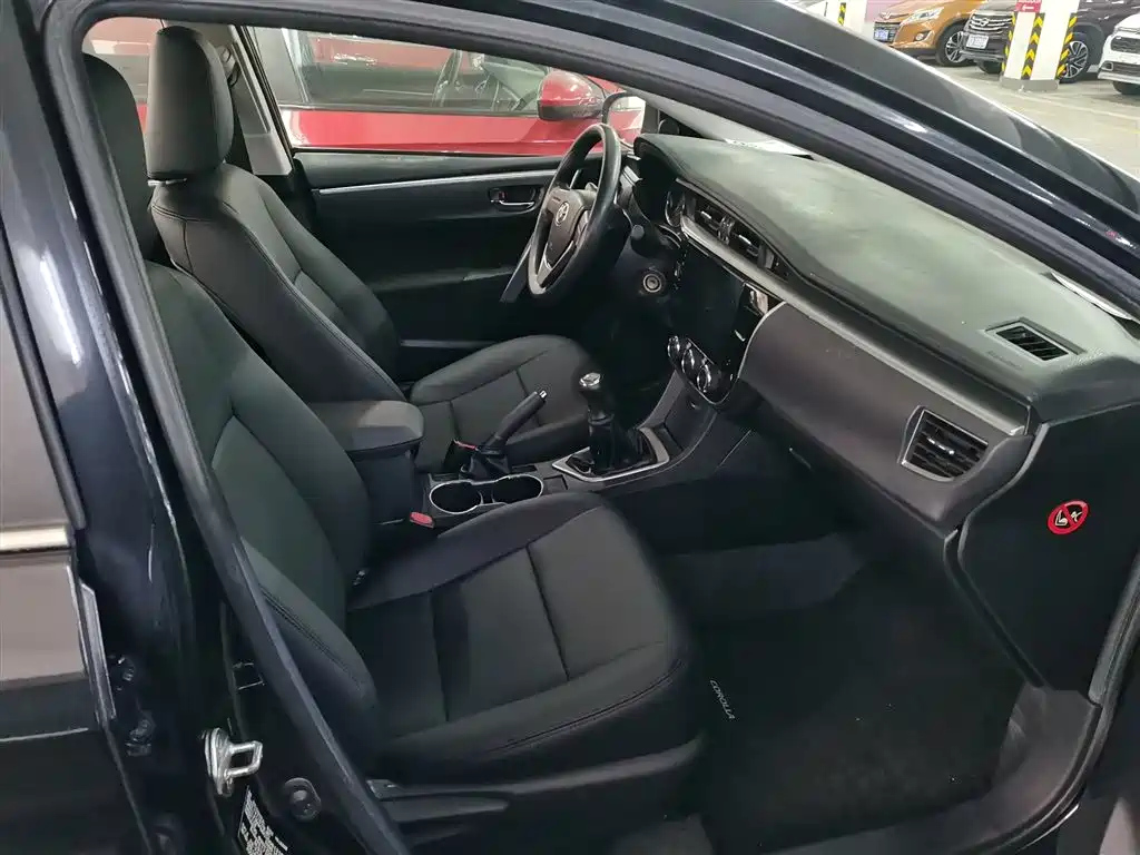 TOYOTA COROLLA 2014