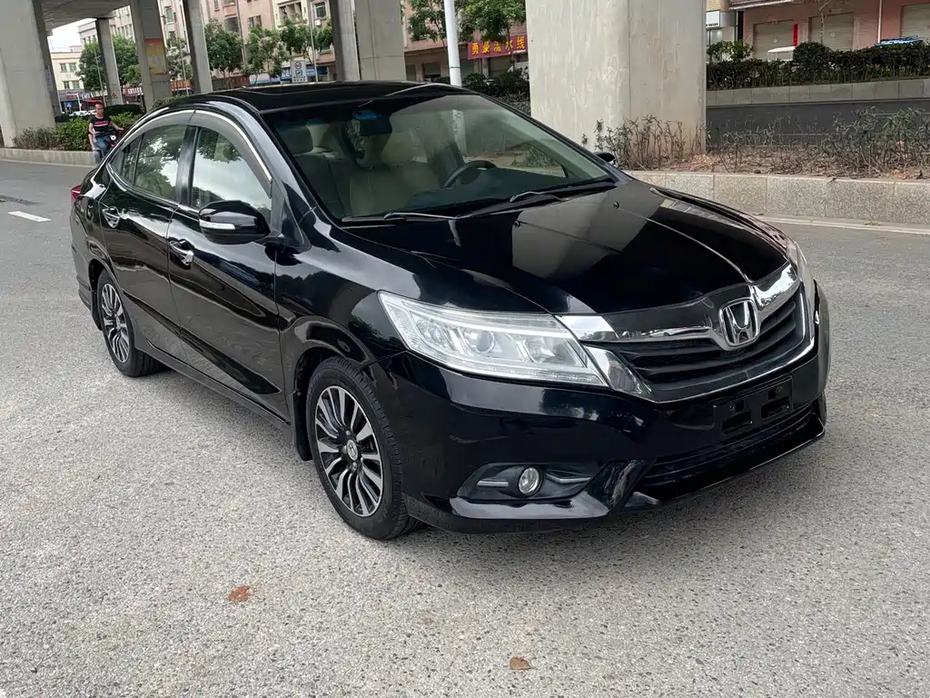 HONDA CRIDER 2015