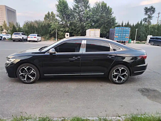 VOLKSWAGEN PASSAT 2024