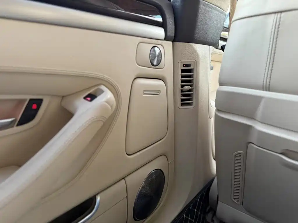 AUDI A8 2010