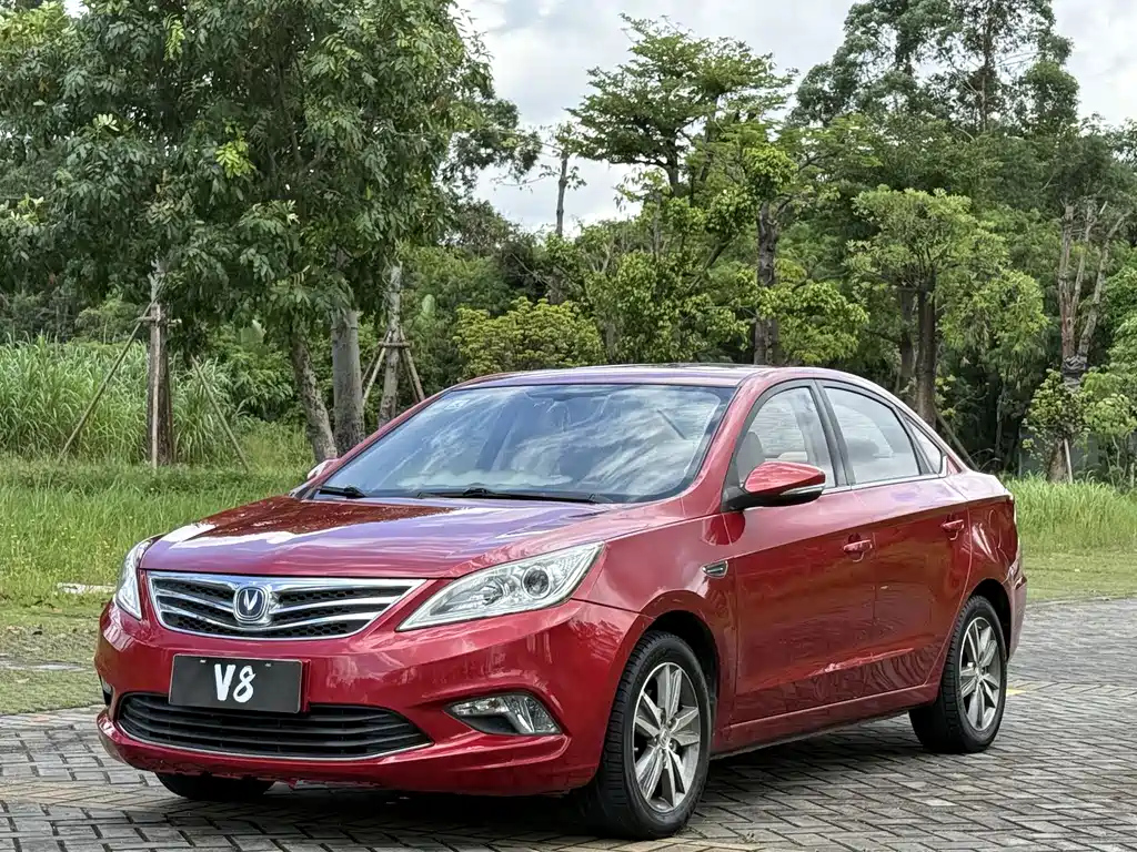 CHANGAN EADO 2015