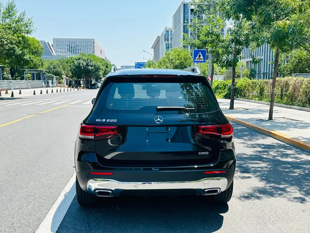 MERCEDES BENZ GLB 2022