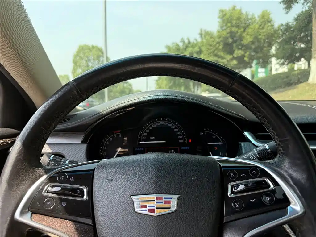 CADILLAC XTS 2018