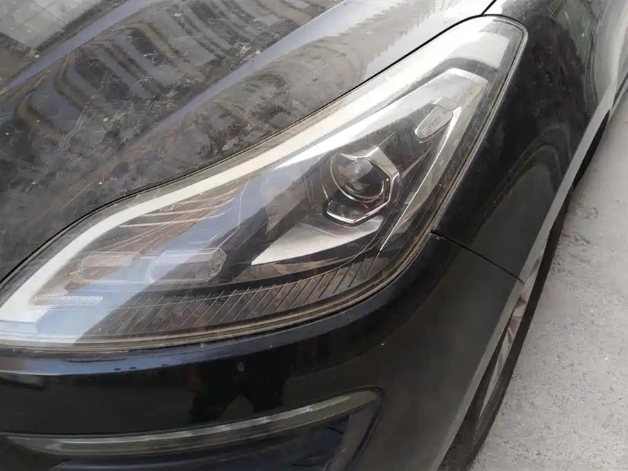 ZOTYE SR9 2017