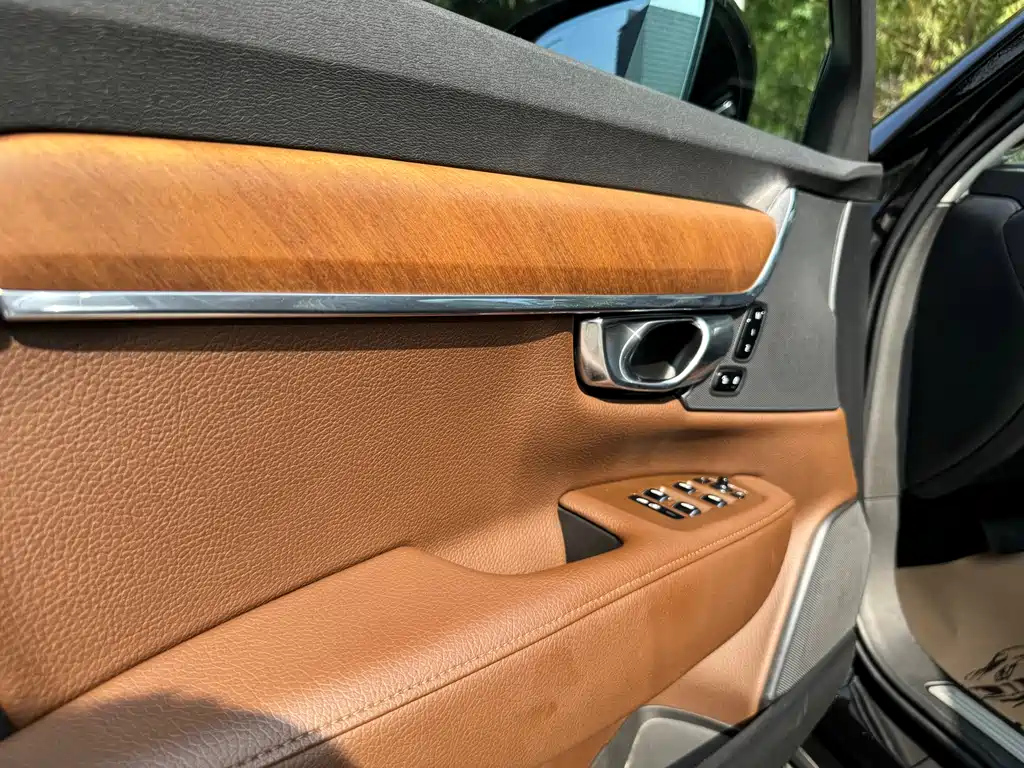 VOLVO S90 2018