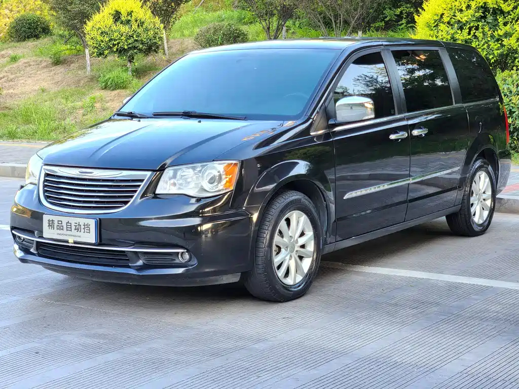 CHRYSLER OTHER 2017