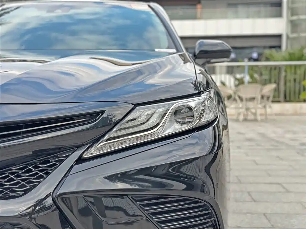 TOYOTA CAMRY 2018