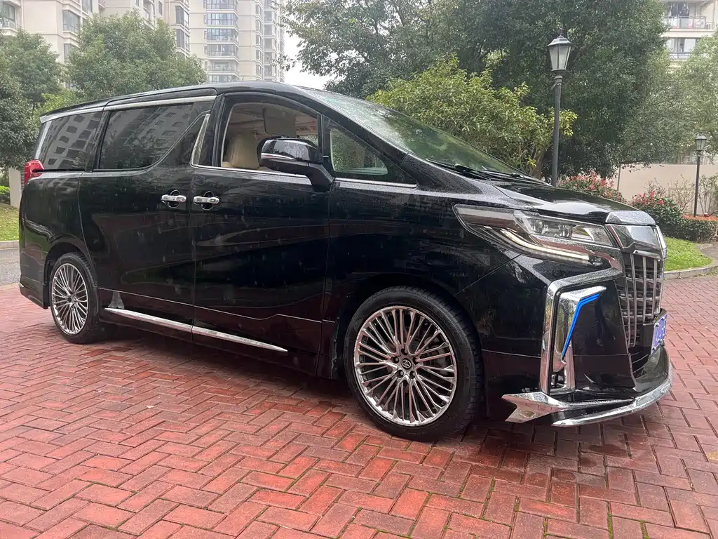 TOYOTA ALPHARD 2019