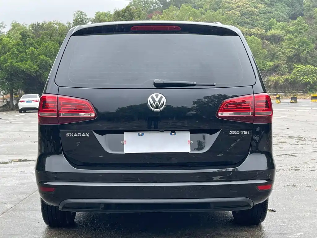 VOLKSWAGEN SHARAN 2016
