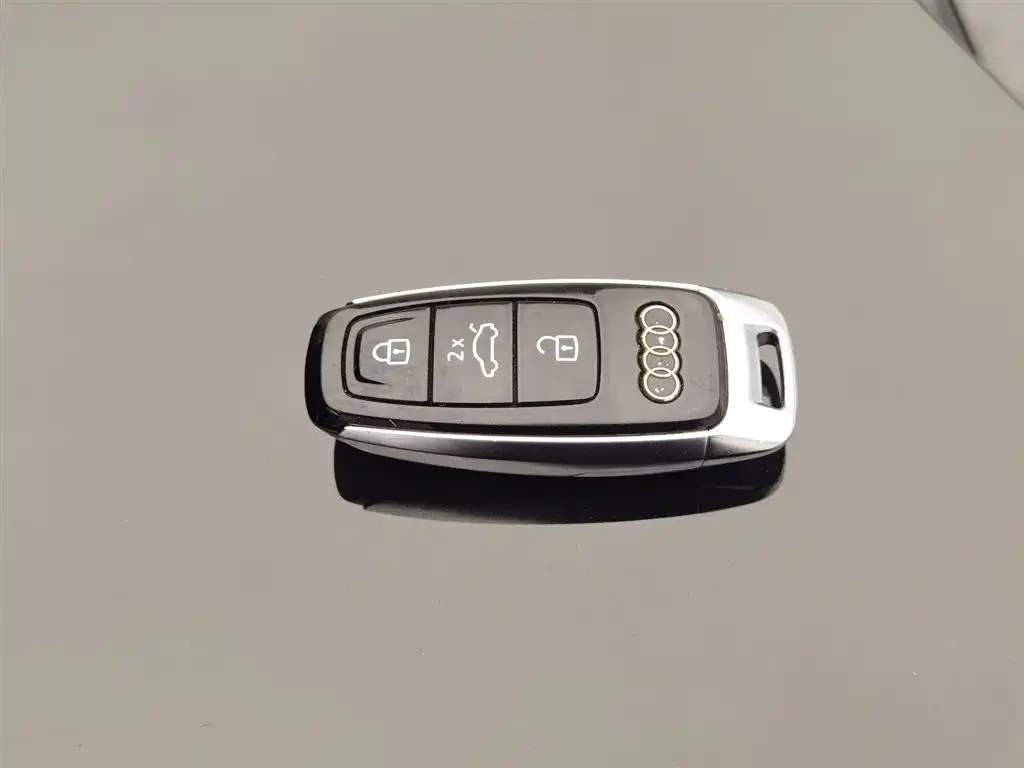 AUDI A6L 2021