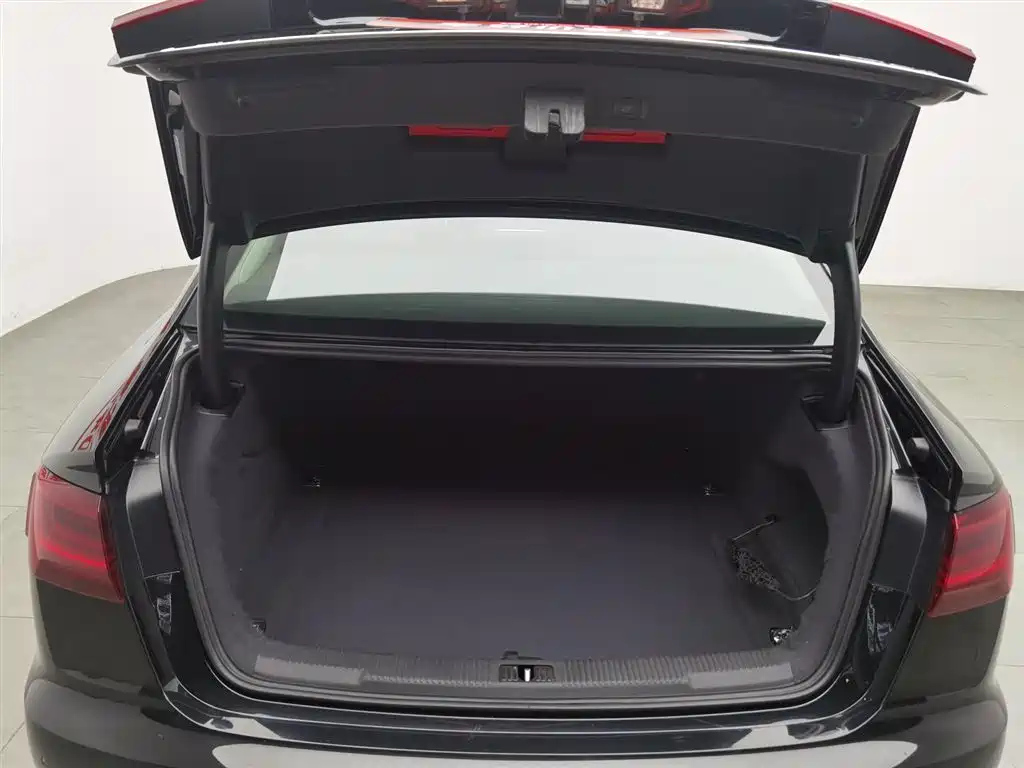 AUDI A6L 2018